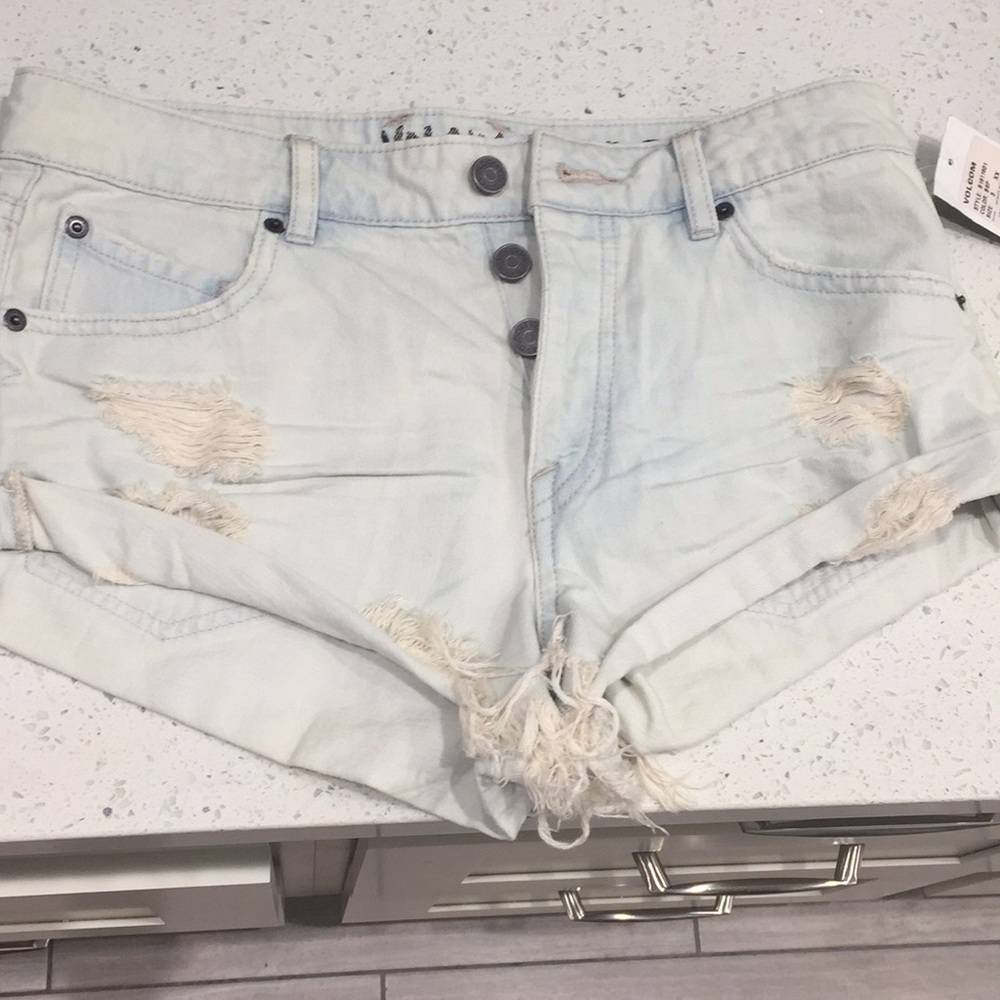 Volcom shorts size us 3 aus 8 waist 26